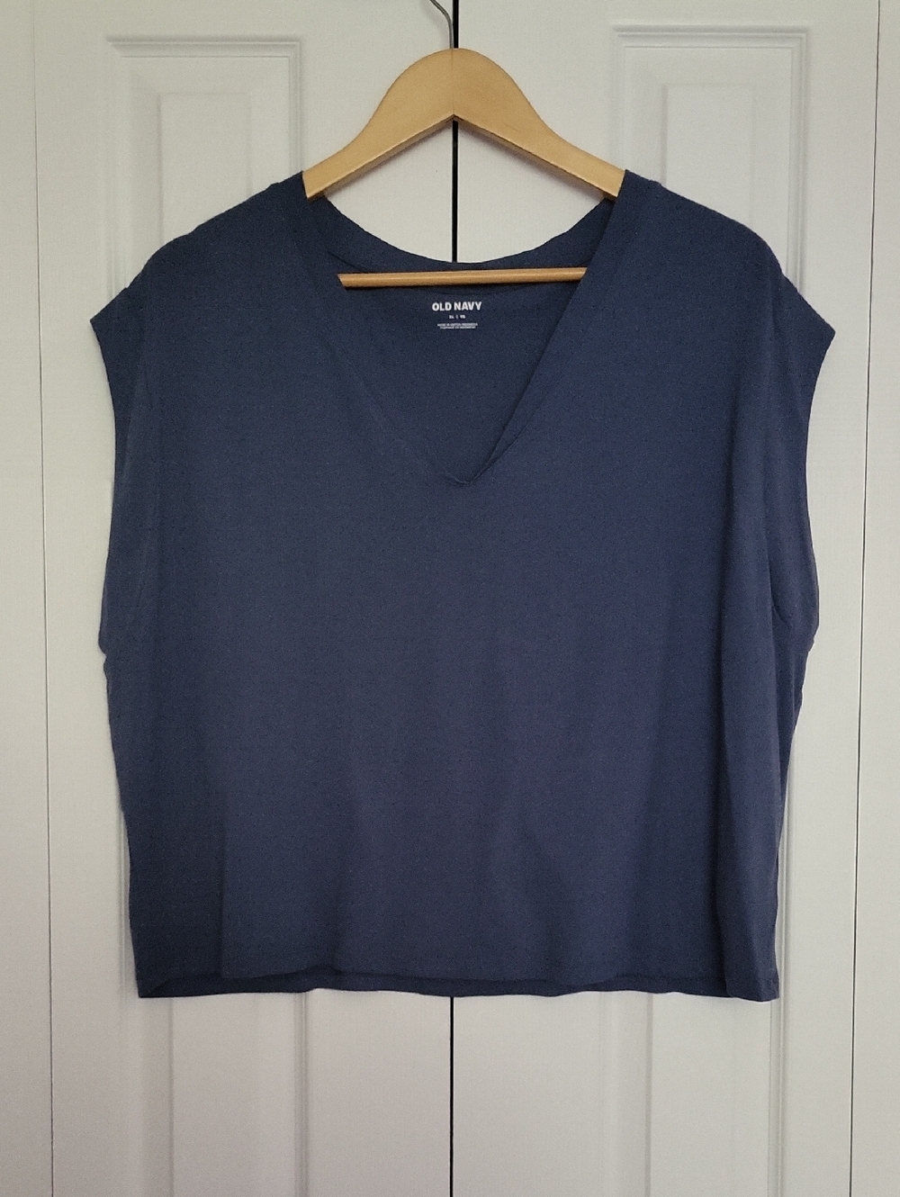 ⭐️3/$25⭐️ Old Navy Women's Cotton V-Neck Sleeveless Tank Size XL Semi Cropped